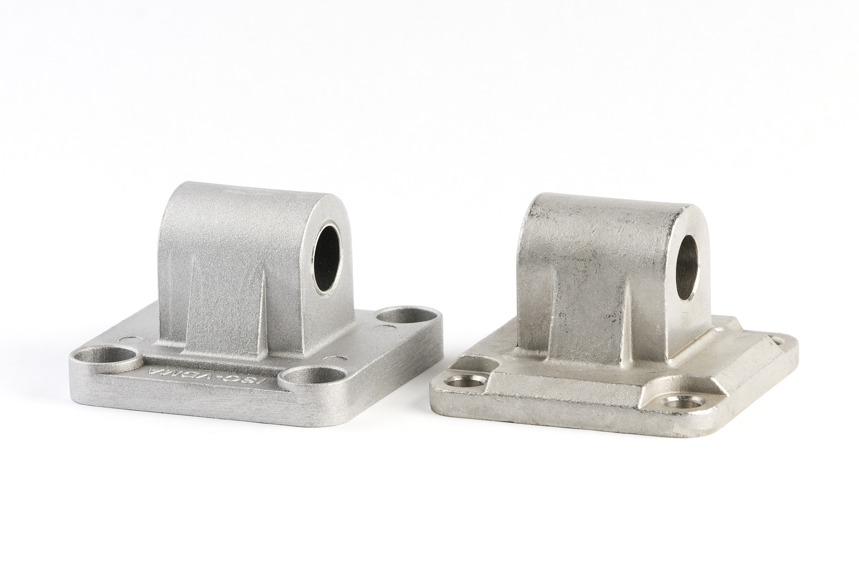 Articulations mâles postérieures pour vérins ISO 15552 AX en INOX